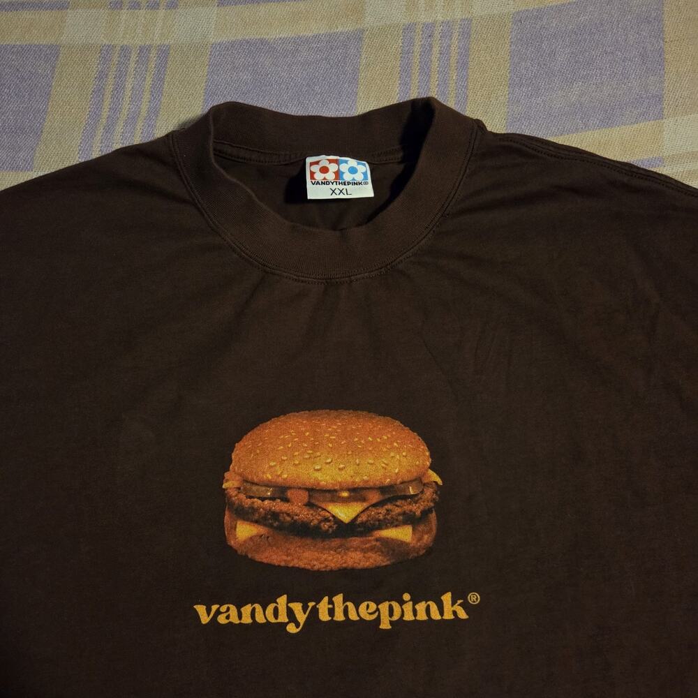 Vandy the Pink Burger Love For The Family And Friends Tee T Shirt Brown Size XXL